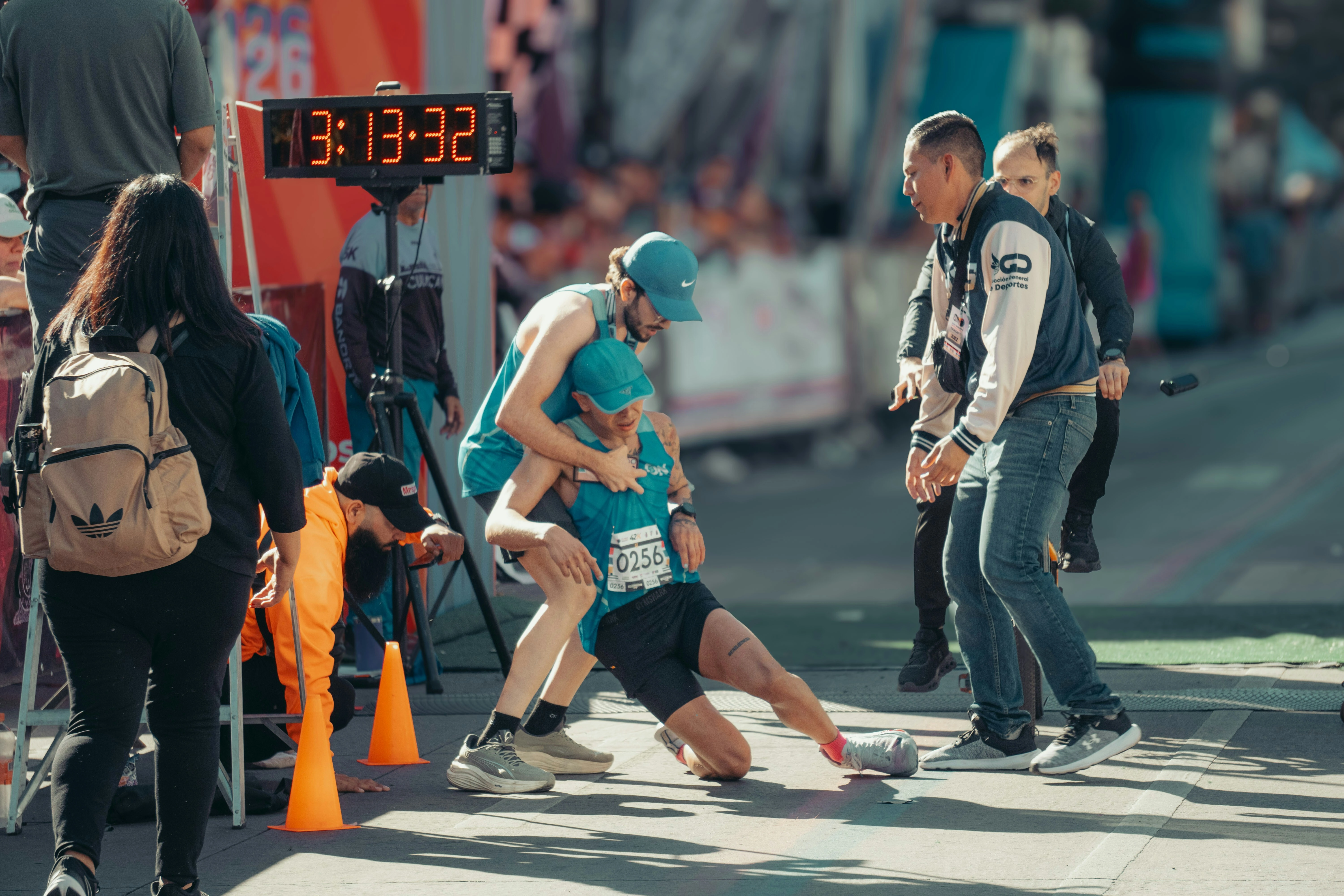 retrato-deportivo-vEskXT306go-unsplash